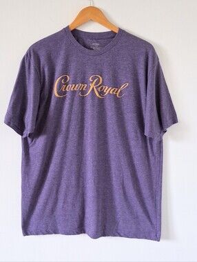 Men's Crown Royal Purple Tee Shirt XL Gold Logo New